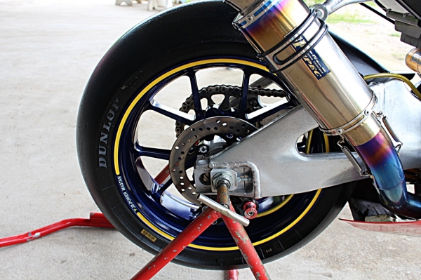 แม็กสิงห์บุรี//SUZUKI GSXR-1000 K6 ปี06 สภาพพร้อมซิ่ง แต่งเพียบ แรงโครตๆ 195000 ด่วน แม็กสิงห์บุรี//SUZUKI GSXR-1000 K6 ปี06 สภาพพร้อมซิ่ง แต่งเพียบ แรงโครตๆ 195000 ด่วน