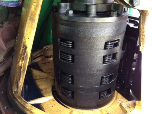 ขายเครื่องและเกียร์แทรคเตอร์ CAT D4H D5H D6H ออโต้