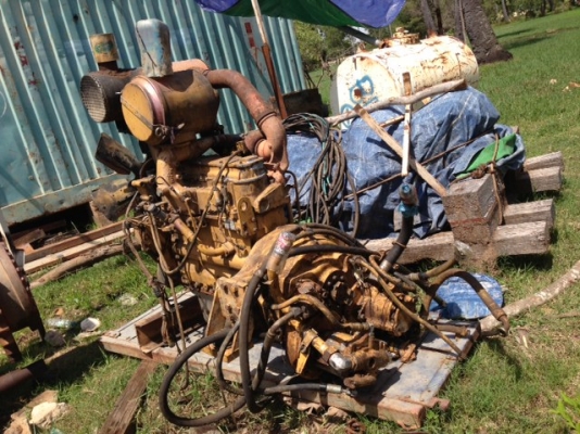 ขายเครื่องและเกียร์แทรคเตอร์ CAT D4H D5H D6H ออโต้