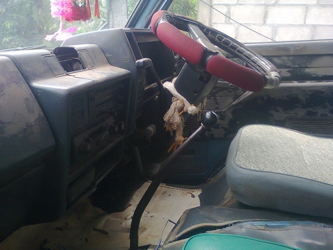 ขาย NPR 59 L เครื่อง 4bd1 115 แรง พวงมาลัยพาวเวอร์ เครื่องดี คัสซีสวย ใช้งานได้ มีเล่มมีชุดโอนเรียบร้อย แต่เลขเครื่องหาไม่เจอใครหาเจอมาตัดเอาไปเลยด่วนเลยครับ