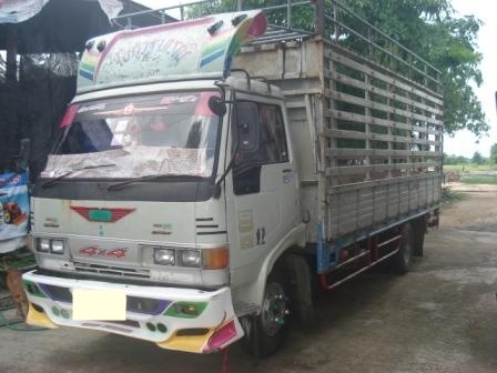 ขาย 6 ล้อ HINO KM779 เครื่อง 117 แรงม้า กระบะคาร์โก้ คอกเหล็กสูง ยาว 5.50 ม.