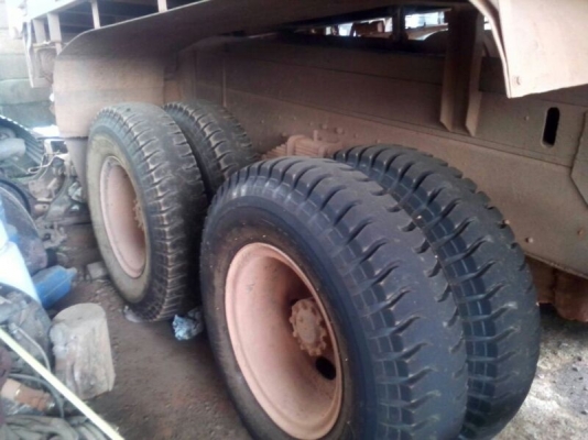 รถฮีโน่ 10 ล้อดั้ม FM227  220 แรงม้า  สนใจติดต่อ 081 - 6079515