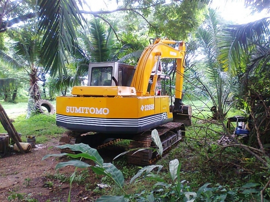 รถแบคโฮ SUMITOMO 2650 F2 โซ่ใหม่ทั้งสองข้าง ช่วงล่างสวยเต็ม มีสำเนาใบอินวอยด์.