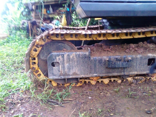 รถแบคโฮ SUMITOMO 2650 F2 โซ่ใหม่ทั้งสองข้าง ช่วงล่างสวยเต็ม มีสำเนาใบอินวอยด์.