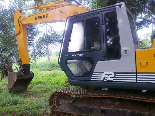 รถแบคโฮ SUMITOMO 2650 F2 โซ่ใหม่ทั้งสองข้าง ช่วงล่างสวยเต็ม มีสำเนาใบอินวอยด์.