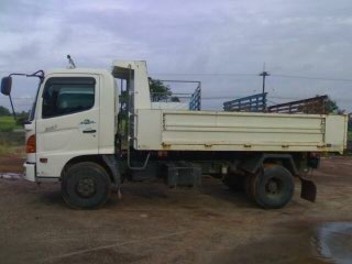 HINO FC4J 15O ดั้มสามิตรห้างแท้ปี 49 F หน้า Fหลัง เบรคทิฟี่ ภายในสวย ยางใหม่ 6 เส้น แอรเย็น