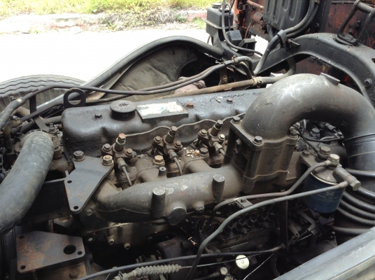 ขายรถนิสสัน 6 ล้อใหญ่ น็อตล้อ 6 ตัว ยาง 900