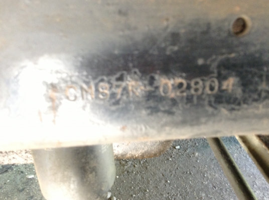 ขายรถนิสสัน 6 ล้อใหญ่ น็อตล้อ 6 ตัว ยาง 900