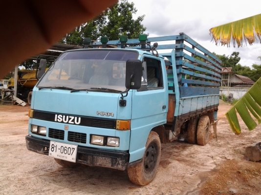 Isuzu NKR110 ห้างแท้ เกียรยาว พร้อมคอกไม้ มัดจำ 40,000 โดยเสี่ยไก่ อยุธยา ขอบคุณที่ให้การอุดหนุนครับ Isuzu NKR110 ห้างแท้ เกียรยาว พร้อมคอกไม้ มัดจำ 40,000 โดยเสี่ยไก่ อยุธยา ขอบคุณที่ให้การอุดหนุนครับ
