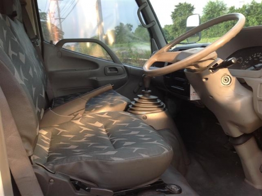 ขายด่วน !! 6ล้อ Hino Dutro ปี 48 ขายด่วน !! 6ล้อ Hino Dutro ปี 48