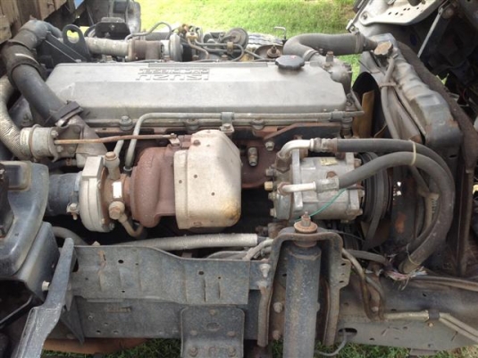 ขายด่วน!! ISUZU 6 ล้อ NPR71PY52 130 แรง ปี 46 ยาว 5 เมตร รถห้าง ด่วน ขายด่วน!! ISUZU 6 ล้อ NPR71PY52 130 แรง ปี 46 ยาว 5 เมตร รถห้าง ด่วน