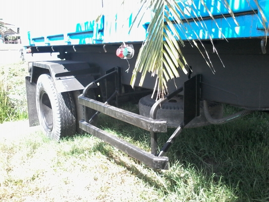 ขายหางสามมิตร ปี 49 สิบล้อ หางสวย สภาพดี  0810097946