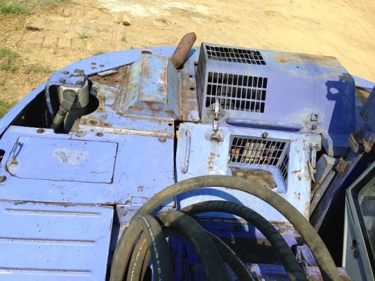 ขายรถแบคโฮ KOMATSU PC228USE-2 นำเข้าจากญี่ปุ่น รถปี2001 มีVDOให้ชมครับติดต่อ 081-2990958 ขายรถแบคโฮ KOMATSU PC228USE-2 นำเข้าจากญี่ปุ่น รถปี2001 มีVDOให้ชมครับติดต่อ 081-2990958