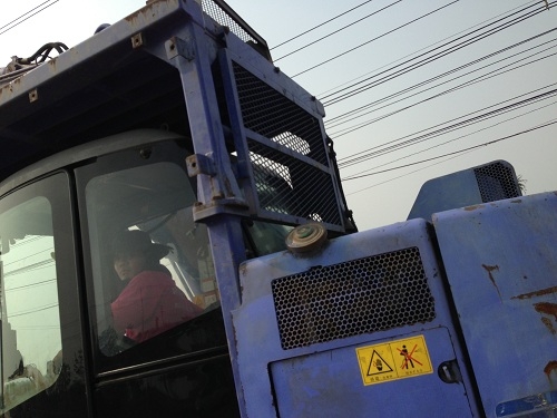 ขายรถแบคโฮ KOMATSU PC228USE-2 นำเข้าจากญี่ปุ่น รถปี2001 มีVDOให้ชมครับติดต่อ 081-2990958 ขายรถแบคโฮ KOMATSU PC228USE-2 นำเข้าจากญี่ปุ่น รถปี2001 มีVDOให้ชมครับติดต่อ 081-2990958