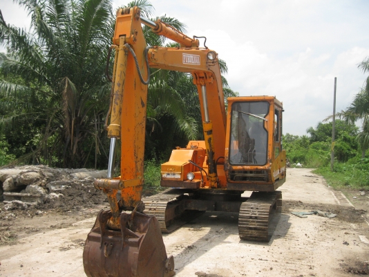 ขายแบคโฮ FURUKAWA FH31S ตัวรถ FH31S-5954 เก่านอกรถพร้อมใช้งาน ช่วงล่างดี เครื่องดี ปั้มแรง สภาพสวย ราคาไม่แพง