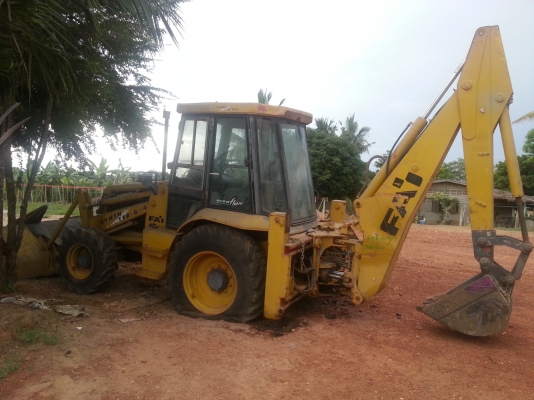 ขายรถหน้าตักหลังขุด 4  WD ขาดเกียร์ 250,000