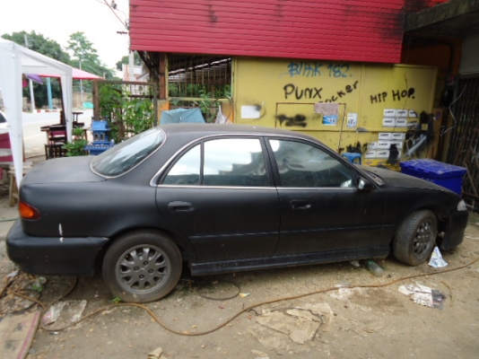 ขายรถฮุนได โซนาต้า เกียร์ออโต้ ,มีทะเบียน พร้อมเอกสารการโอน สภาพตามรูปจริงทั้งหมด รถจอดอยู่ต้องเปลี่ยนวาวล์เพราะวาวล์คดเนื่องจากช่างเปลี่ยนสายพานราวลิ้นตั้ง MARK ผิด ทำให้วาวล์คด ไปสามตัว นอกนั้นใช้งานได้หมด ซ่อมแล้วขับได้เลย เกียร์ปกติ  สายพานราวลิ้นเพิ่