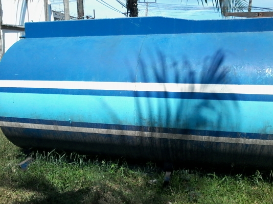 ถังน้ำยางสิบล้อ  0810097946