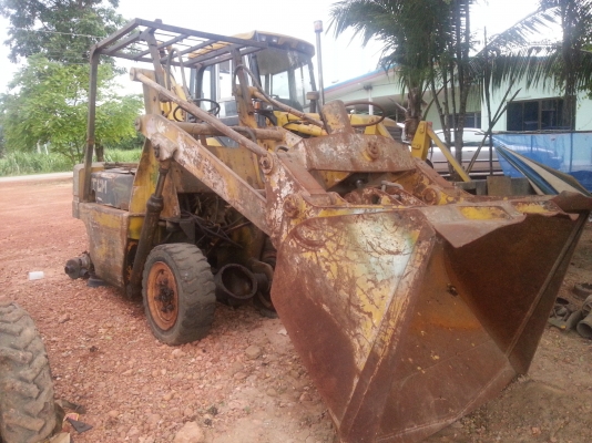 ขายรถตัก   TCM   50000  ตามสภาพ