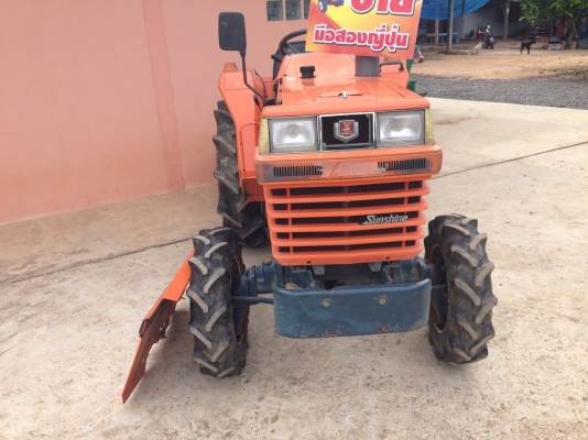 รถไถ kubota l1 20dt 4wd