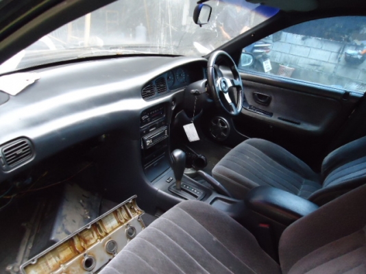 ขายรถฮุนได โซนาต้า เกียร์ออโต้ ,มีทะเบียน พร้อมเอกสารการโอน สภาพตามรูปจริงทั้งหมด รถจอดอยู่ต้องเปลี่ยนวาวล์เพราะวาวล์คดเนื่องจากช่างเปลี่ยนสายพานราวลิ้นตั้ง MARK ผิด ทำให้วาวล์คด ไปสามตัว นอกนั้นใช้งานได้หมด ซ่อมแล้วขับได้เลย เกียร์ปกติ สายพานราวลิ้นเพิ่ง