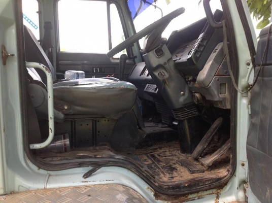 ขาย 10 ล้อ 1 เพลา เครื่อง เกียร์ HINO EM 100 / 220 แรง ลงเล่มแล้ว สภาพดี พร้อมใช้งาน