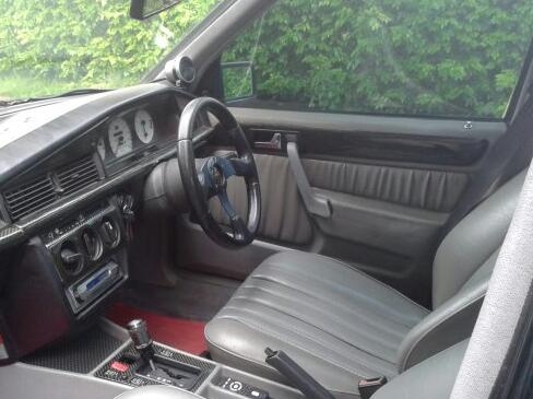 ด่วน..Benz190Eเครื่อง1JZTurboเดี่ยวลูกSr+Interน้ำมัน+LPGเกียร์Autoภายในเค็ปล่าทั้งลำหลังคาSunroofก.ไฟฟ้าแต่งBrabasเต็มลำสีสวยแอร์หนาวเอกสารพร้อมโอน(พร้อมขับส่ง)