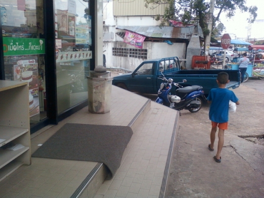 ขาย55000   ต่อรองได้  ขายได้ขายกล้าให้ผมกล้าขาย TOYOTA HIRO 2.45D