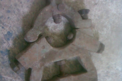 ตัวจับงานกลึงสภาพพใช้งานปกติครับสวยๆครับราคานี้คุ้มครับ  เนื้อเหล็กรุ่นเก่าครับ