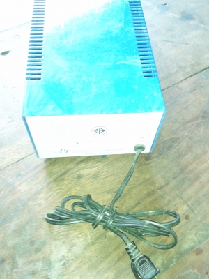 หม้อแปลงไฟบ้าน จาก  220 V   เป็น 6 โวลล์ หรือ 12 โวลล์  ค่าส่ง 150 คับ       ขายกันในราคา 1000 บาทคับ