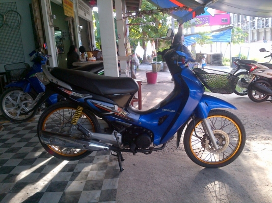 ด่วน!เวฟ125R รถสวย ปี47 รถเครื่องเดิมแน่นๆ พร้อมใช้ ทะเบียน+เอกสารโอน ภาษีไม่หมด 088-2197709