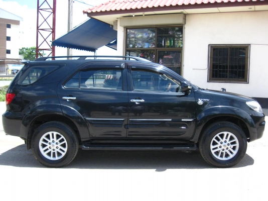 ขายโตโยต้าฟอร์จูนเนอร์ 2700แก๊สหัวฉีด0866088151