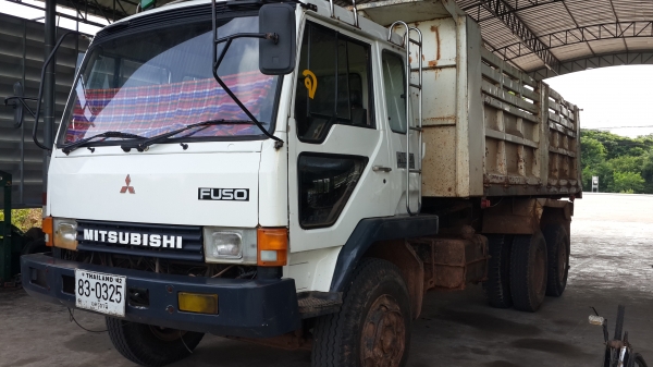 ขายด่วนไอ้หลงสิบปีดสองเพลาดั้ม FN527MA 190แรงพร้อมใช้จัดแนนท์ได้โทร 0843923995