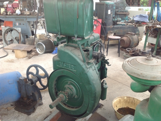 ขายเครื่องยนต์ดีเซล2 สูบ Lister