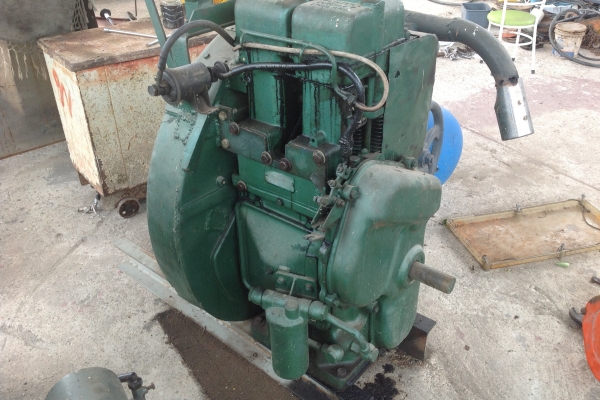 ขายเครื่องยนต์ดีเซล2 สูบ Lister