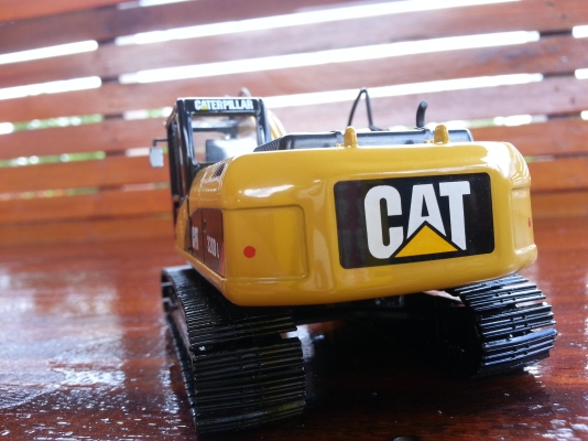 ขายโมเดลcaterpillar 320DL ครับ รายละเอียดโมเดลสวยมากครับ เหมือนจริงและขยับได้เหมือนจริงมากครับ ทำจากเหล็กนะครับ ใบแทรกก้อเหล็กคับ ราคานี้พร้องส่งemsด่วนให้เลยครับหรือส่งรถทัวได้ครับตามแต่จะสะดวก (ขายจริงส่งจริงครับไม่มีโกงแน่นอนครับ) ขายโมเดลcaterpillar 320DL ครับ รายละเอียดโมเดลสวยมากครับ เหมือนจริงและขยับได้เหมือนจริงมากครับ ทำจากเหล็กนะครับ ใบแทรกก้อเหล็กคับ ราคานี้พร้องส่งemsด่วนให้เลยครับหรือส่งรถทัวได้ครับตามแต่จะสะดวก (ขายจริงส่งจริงครับไม่มีโกงแน่นอนครับ)