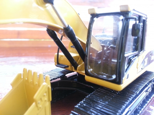 ขายโมเดลcaterpillar 320DL ครับ รายละเอียดโมเดลสวยมากครับ เหมือนจริงและขยับได้เหมือนจริงมากครับ ทำจากเหล็กนะครับ ใบแทรกก้อเหล็กคับ ราคานี้พร้องส่งemsด่วนให้เลยครับหรือส่งรถทัวได้ครับตามแต่จะสะดวก (ขายจริงส่งจริงครับไม่มีโกงแน่นอนครับ) ขายโมเดลcaterpillar 320DL ครับ รายละเอียดโมเดลสวยมากครับ เหมือนจริงและขยับได้เหมือนจริงมากครับ ทำจากเหล็กนะครับ ใบแทรกก้อเหล็กคับ ราคานี้พร้องส่งemsด่วนให้เลยครับหรือส่งรถทัวได้ครับตามแต่จะสะดวก (ขายจริงส่งจริงครับไม่มีโกงแน่นอนครับ)