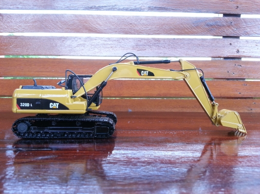 ขายโมเดลcaterpillar 320DL ครับ รายละเอียดโมเดลสวยมากครับ เหมือนจริงและขยับได้เหมือนจริงมากครับ ทำจากเหล็กนะครับ ใบแทรกก้อเหล็กคับ ราคานี้พร้องส่งemsด่วนให้เลยครับหรือส่งรถทัวได้ครับตามแต่จะสะดวก (ขายจริงส่งจริงครับไม่มีโกงแน่นอนครับ) ขายโมเดลcaterpillar 320DL ครับ รายละเอียดโมเดลสวยมากครับ เหมือนจริงและขยับได้เหมือนจริงมากครับ ทำจากเหล็กนะครับ ใบแทรกก้อเหล็กคับ ราคานี้พร้องส่งemsด่วนให้เลยครับหรือส่งรถทัวได้ครับตามแต่จะสะดวก (ขายจริงส่งจริงครับไม่มีโกงแน่นอนครับ)