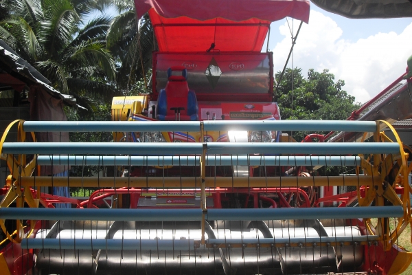 ขายรถเกี่ยวข้าว