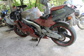 ขายโครงกับเครื่องcbr400 y89(มัดจำโครงแล้วเหลือแต่เครื่อง)