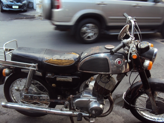 ขายซูซูกิk125มีทะเบียนชุดโอนสวยทองขาวสนใจติดต่อสรกฤช091-8892274 ขายซูซูกิk125มีทะเบียนชุดโอนสวยทองขาวสนใจติดต่อสรกฤช091-8892274