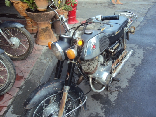 ขายซูซูกิk125มีทะเบียนชุดโอนสวยทองขาวสนใจติดต่อสรกฤช091-8892274 ขายซูซูกิk125มีทะเบียนชุดโอนสวยทองขาวสนใจติดต่อสรกฤช091-8892274