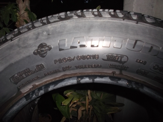 ขายยางMichelin 265/60-18  500 บาท082-5425008