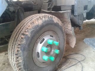 ขายหกล้อ ISUZU ปี40ฝาขาวNPR120แรงรถห้างแท้ยาว4.30เมตรสภาพสวยเดิมๆ