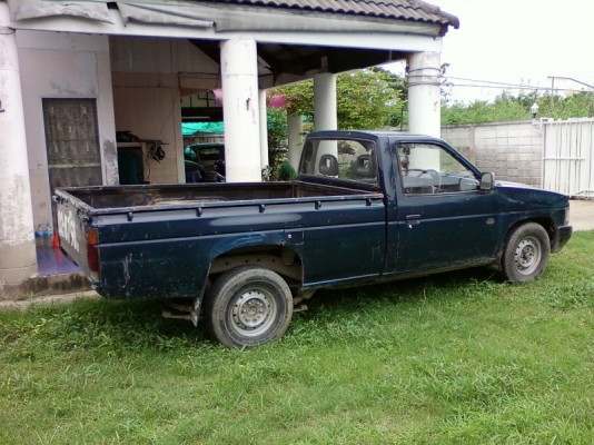 BD25ฝาแดง รถบรรทุกหนักโดยเฉพาะครับ เครื่องช่วงล่างดี แชสซีสวยเสริมความแข็งแรงแล้ว สีต้องเก็บ