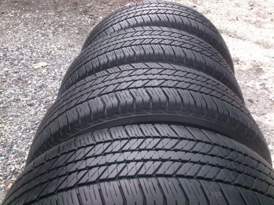 ขายแม็กTE37 น้ำตาลไหม้  6รู 139.7ขอบ17 พร้อมยางบริสโตร์265/65R17 ยางปี09 แต่ยางใช้งานน้อยดอกยางประมาณ80\% สวยๆ จำนวน 1 ชุด