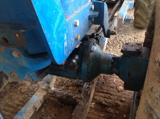 ขายรถไถ FORD 6610  2 เพลารถพร้อมใช้ 0819701072