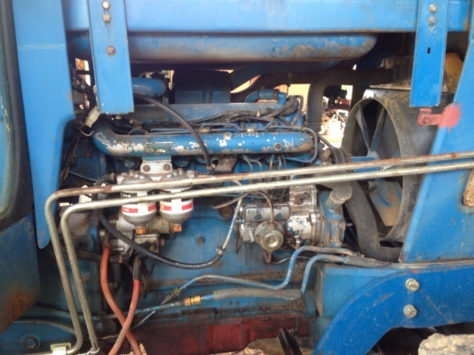 ขายรถไถ FORD 6610  2 เพลารถพร้อมใช้ 0819701072