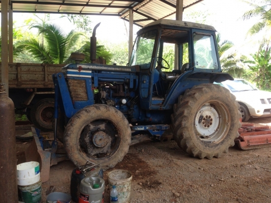 ขายรถไถ FORD 6610  2 เพลารถพร้อมใช้ 0819701072