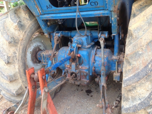 ขายรถไถ FORD 6610  2 เพลารถพร้อมใช้ 0819701072